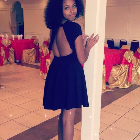 Meet your Posher, Cleo - Picture 1 of 1